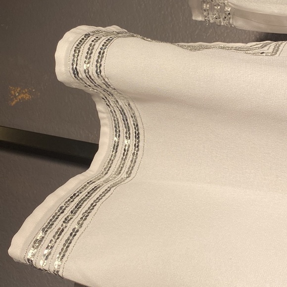 ANTTHONY - tunic overlay: white semi-sheer l/s w silver sequin hem accents - L - Picture 12 of 16